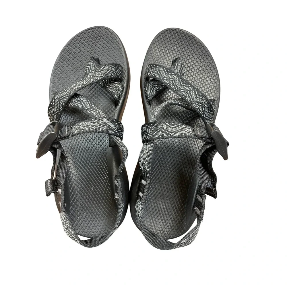 Chaco Z/Cloud 2 Sandals Women 9 Black White Strappy Toe Loop Hiking Gorpcore